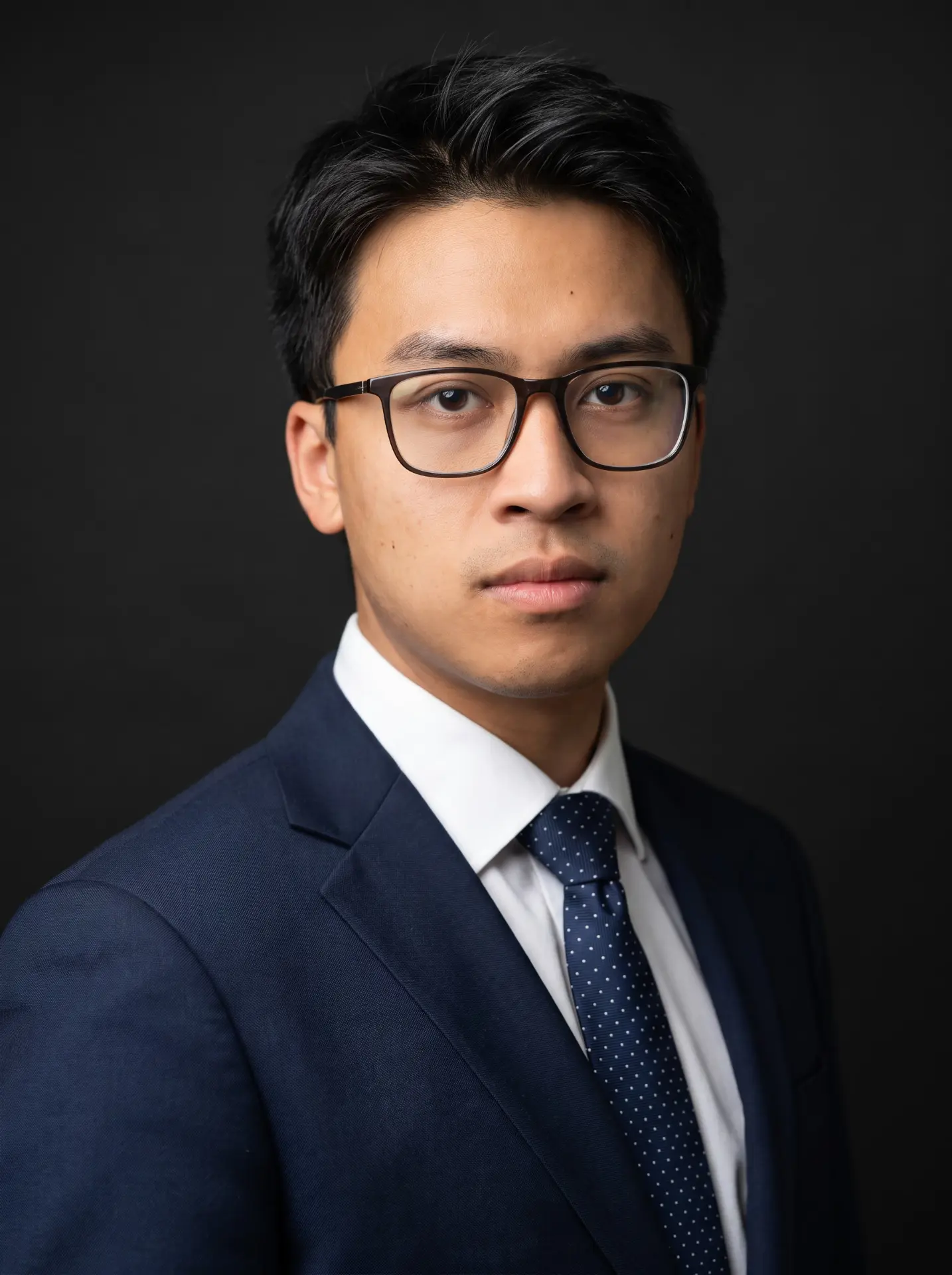 Hoang Son Nguyen, Finanzberater bei CMN Finance